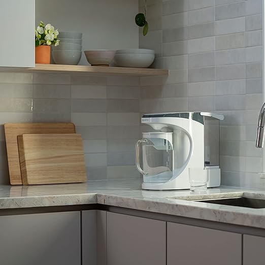 AquaTru Carafe Countertop Water Purifier | Compact 4-Stage Reverse Osmosis System with Glass Carafe Removes 84 Contaminants Including Forever Chemicals, Lead & Fluoride | No Plumbing