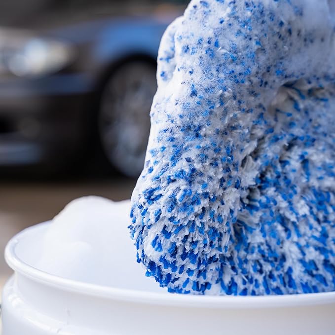 Gyeon Smoothie EVO Microfiber Car Wash Mitt Edgeless Synthetic Korean Microfiber Wash Glove Scratch‑Free Paint Safe Car Detailing Tool Professional Grade Gloss Enhancing Dirt Lifting Mitt