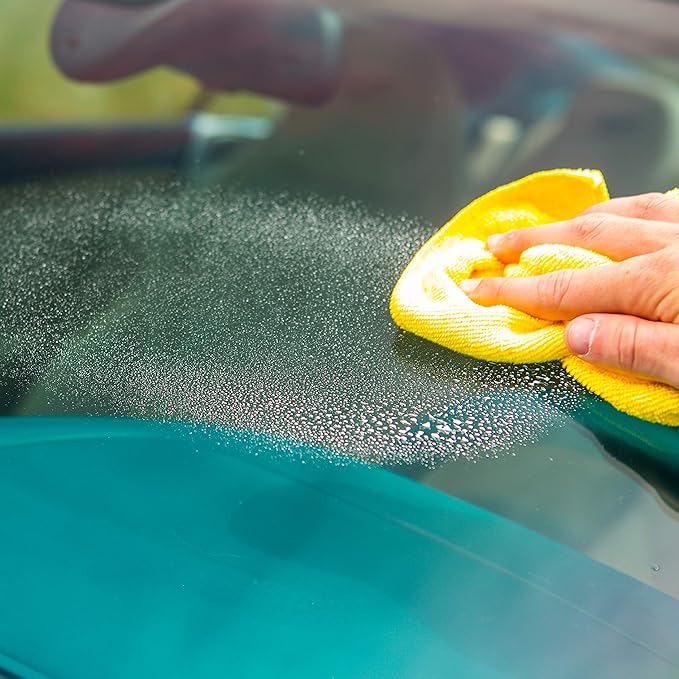 Invisible Glass 91163-4PK Premium Aerosol Glass Cleaner Spray for Car Windshields and Windows, Automotive and Home Window Cleaner, Streak-Free, Ammonia-Free, Tint-Safe – 15 oz (Pack of 4)