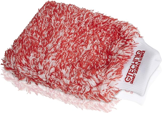 Gtechniq WM2 Microfibre Wash Mitt - Ultra Low Friction Washcloth, Soft Glide Minimises Swirl Marks - Holds Maximum Volume Of Soap Suds, 100% Split Varied Length Polyester Strands For A Quick Easy Wash