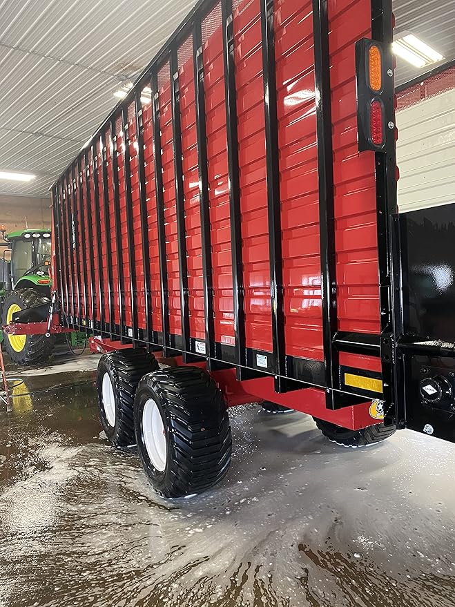 Wash Chems Pro 30 Touchless Car Wash Detergent Soap - Highly Concentrated, makes up to 30 gal of Cleaner, No Brushing, Commercial Grade - Great for Trucks, RVs & Tractors.