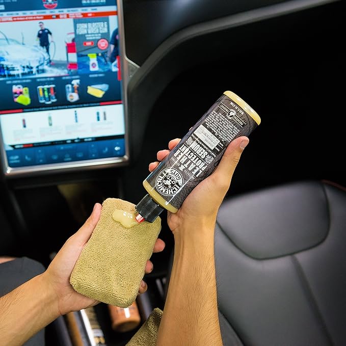 Chemical Guys SPI_111_16 Leather Protectant, Dry-to-The-Touch Serum for Car Interiors, Furniture, Apparel, Boots, and More (Works on Natural, Synthetic, Pleather, Faux Leather and More), 16 fl oz