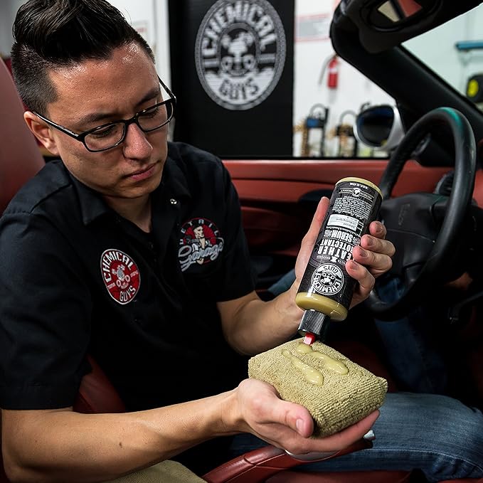Chemical Guys SPI_111_16 Leather Protectant, Dry-to-The-Touch Serum for Car Interiors, Furniture, Apparel, Boots, and More (Works on Natural, Synthetic, Pleather, Faux Leather and More), 16 fl oz